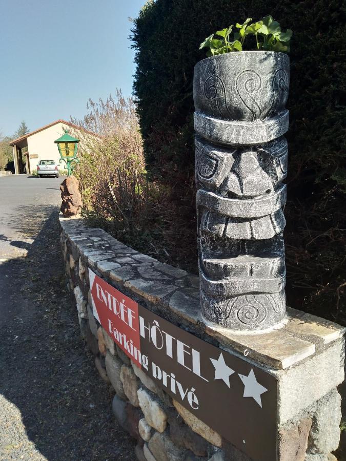 Hotel De L'Ile D'Amour Langeac Exteriör bild